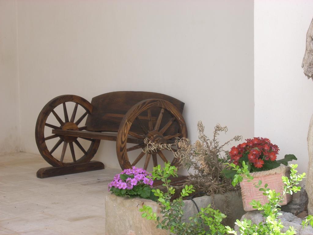 B&B Le Due Corti Martignano Exterior foto