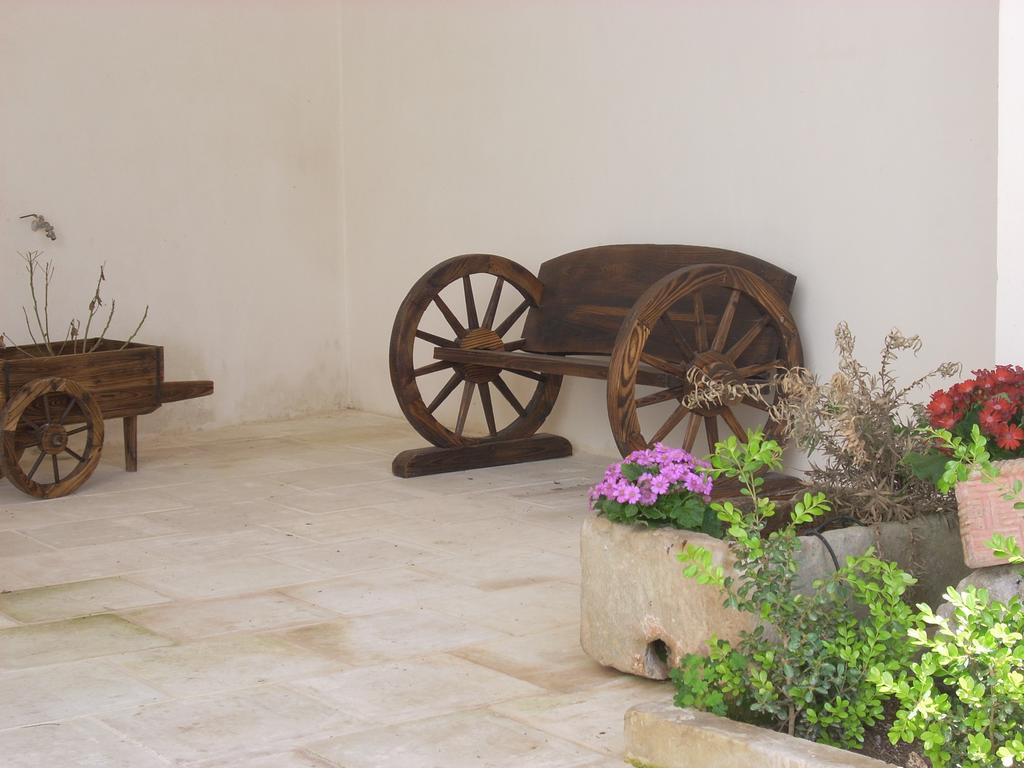 B&B Le Due Corti Martignano Exterior foto