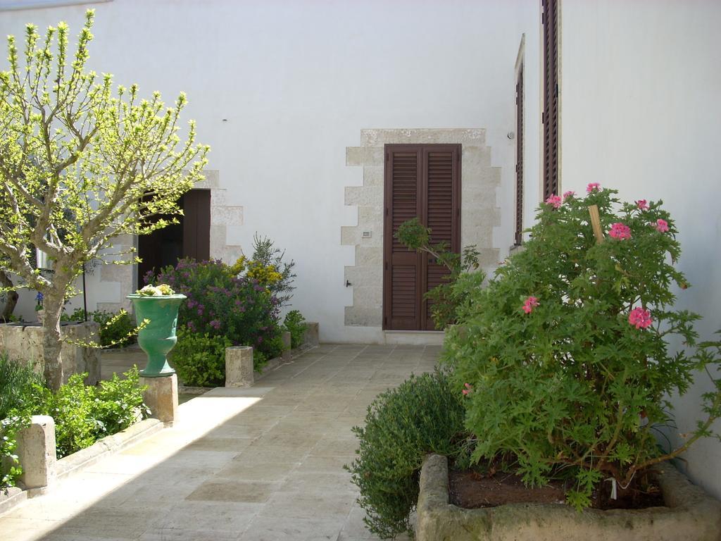 B&B Le Due Corti Martignano Exterior foto